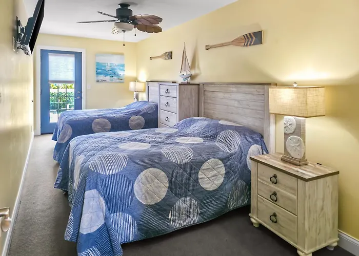 Put-In-Bay Waterfront Condo #207